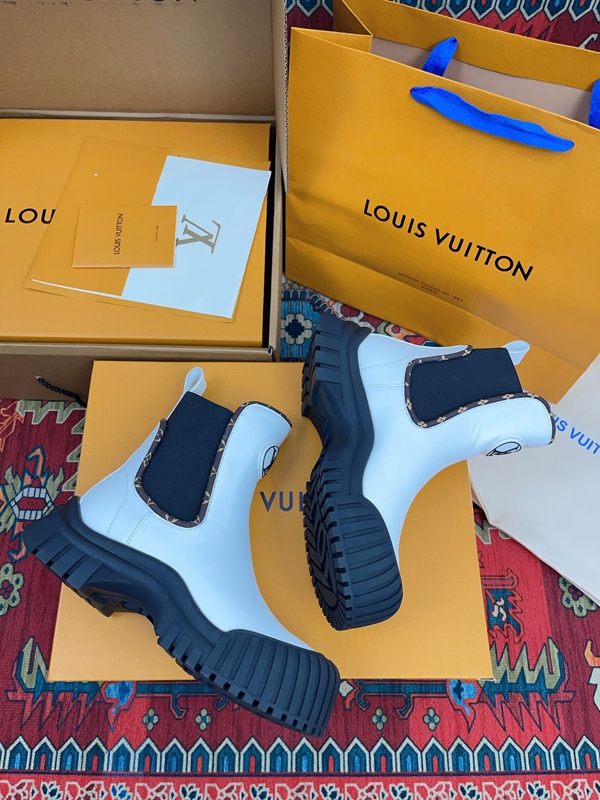 ルイヴィトン靴側面デザイン